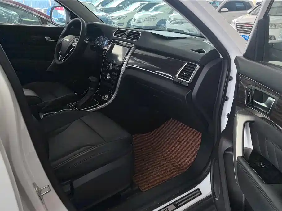 Haval H2 2016 Red Label 1.5T Automatic 2WD Luxury фото 8