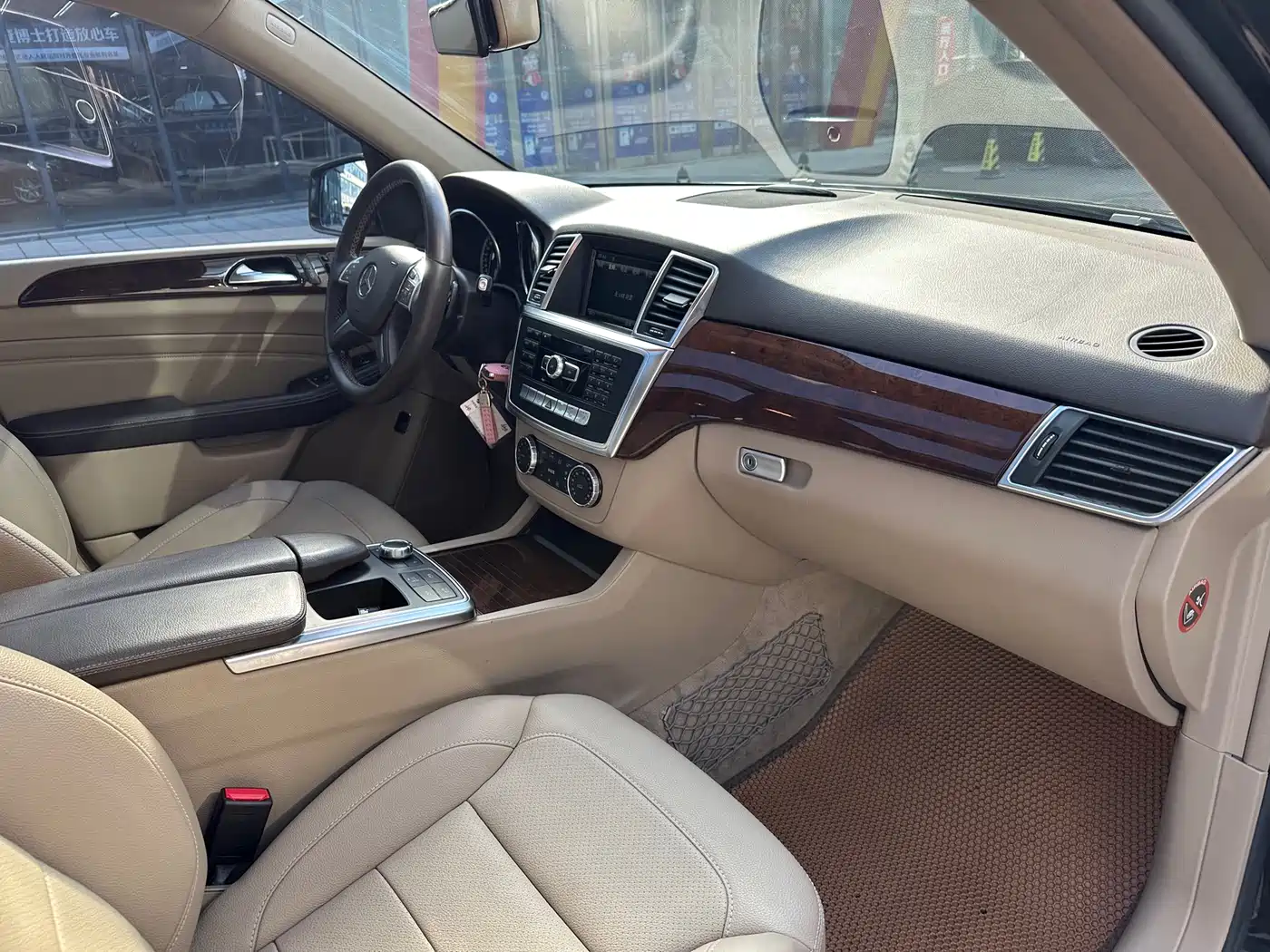 Mercedes-Benz M-Class 2015 ML 400 4MATIC Dynamic фото 8