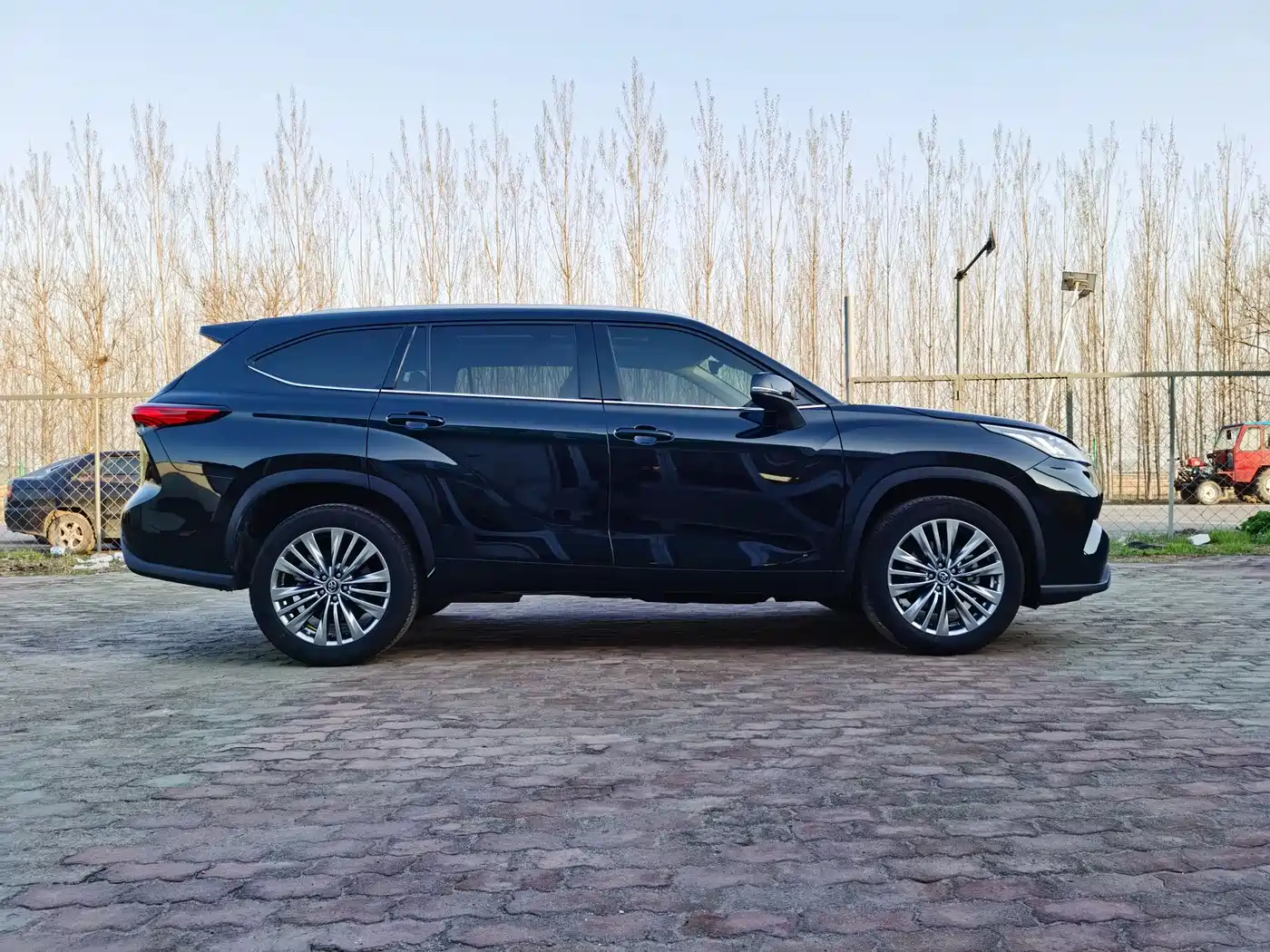 Toyota Highlander 2022 380T 4WD Premium 7-Seater фото 5