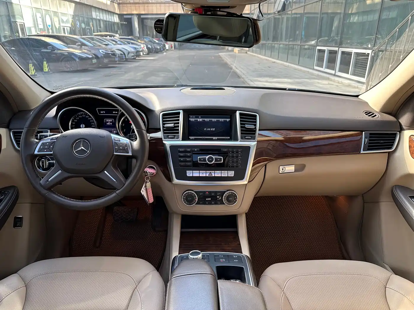 Mercedes-Benz M-Class 2015 ML 400 4MATIC Dynamic фото 10