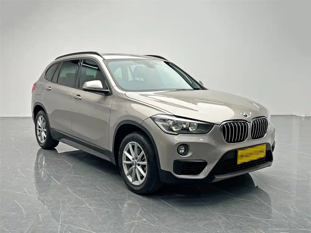 BMW X1 2019 sDrive18Li Fashion Model фото 8