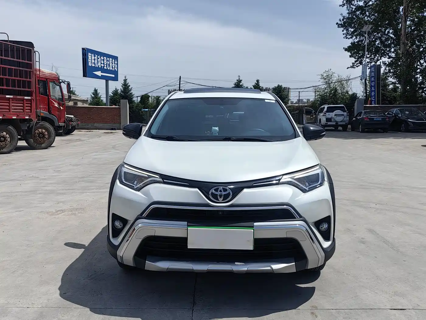 Toyota RAV4 Rongfang 2019 2.0L CVT 2WD Style X Limited Edition China VI фото 2