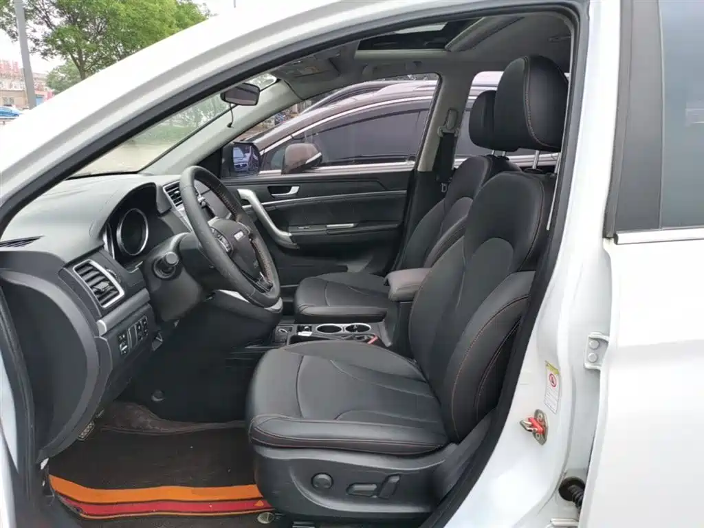 Haval M6 2017 1.5T Automatic 2WD Premium фото 14