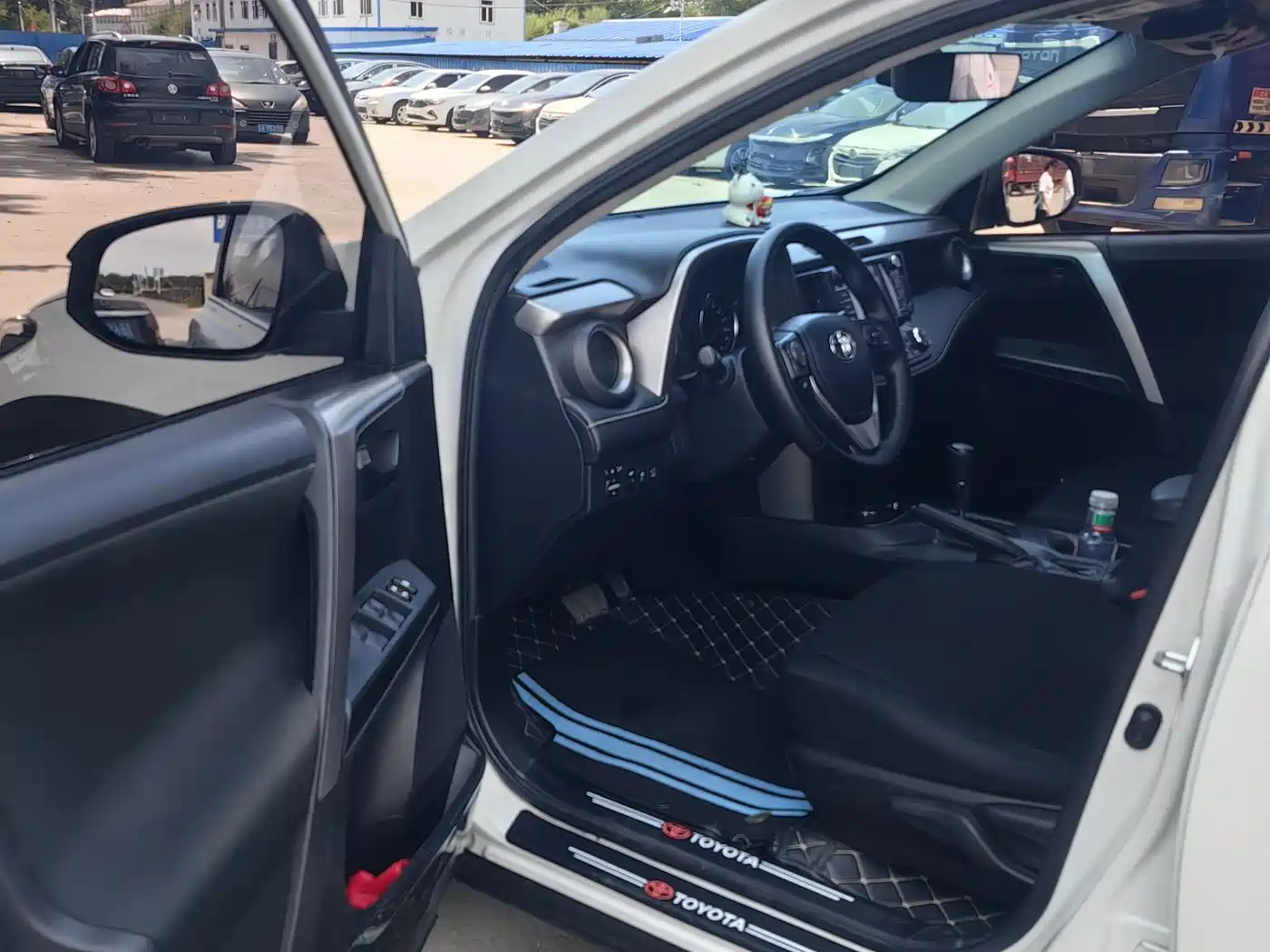 Toyota RAV4 Rongfang 2019 2.0L CVT 2WD Style X Limited Edition China VI фото 9