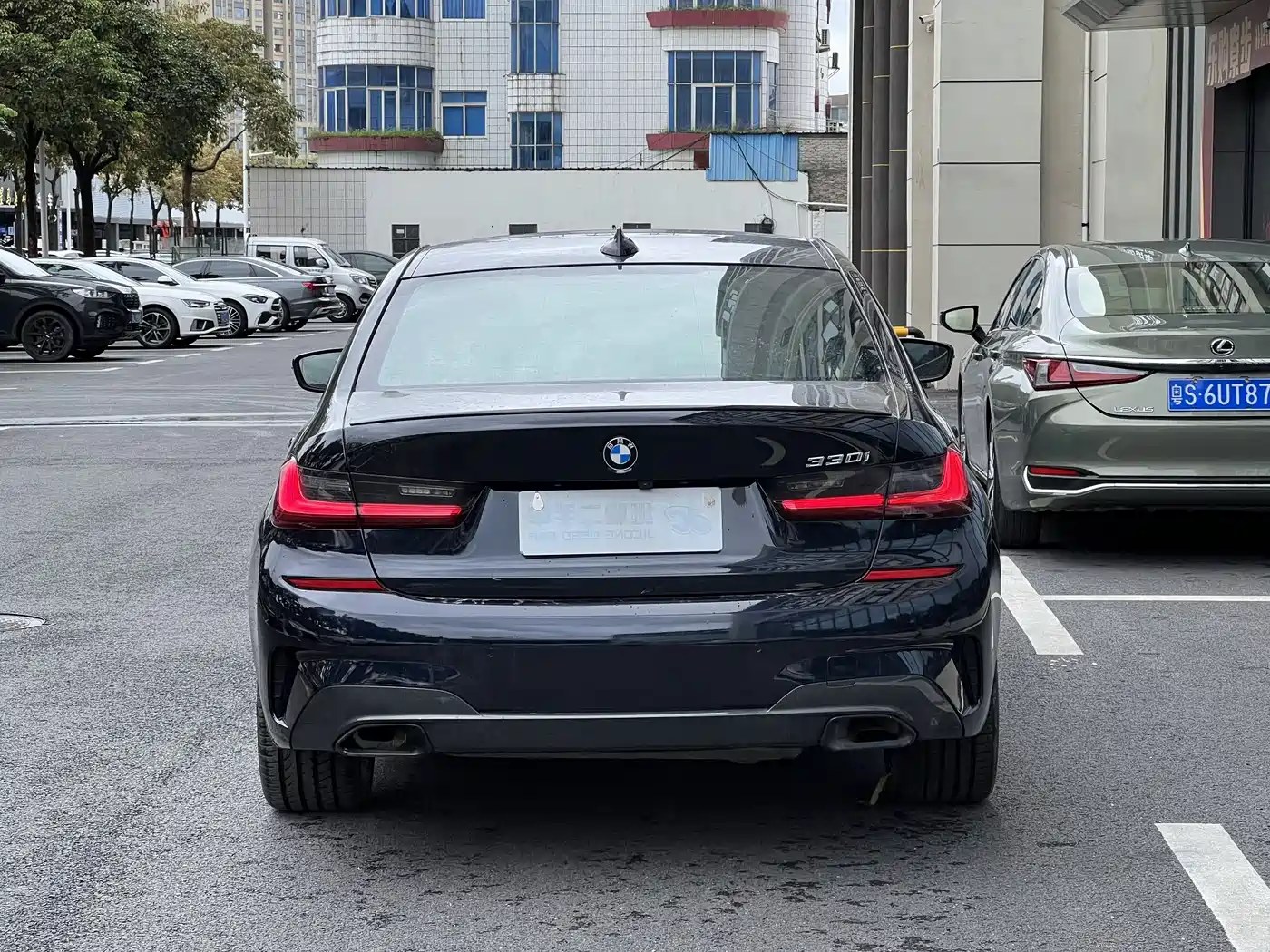 BMW 3 Series 2022 330i M Sport Shadow Edition фото 4
