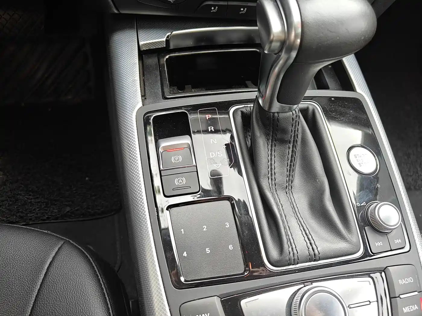 Audi A6L 2014 TFSI Standard фото 11