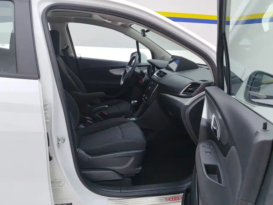 Фото 8 - Buick Encore