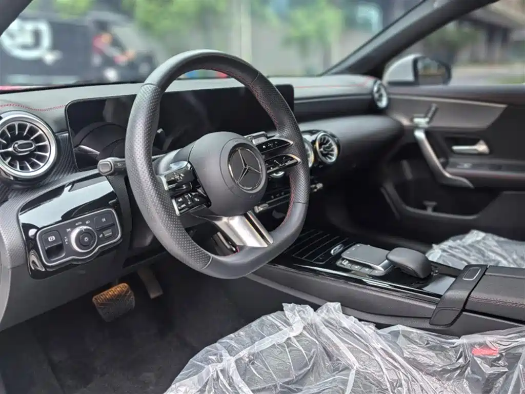 Mercedes-Benz A-Class 2023 A 200 L Fashion фото 20
