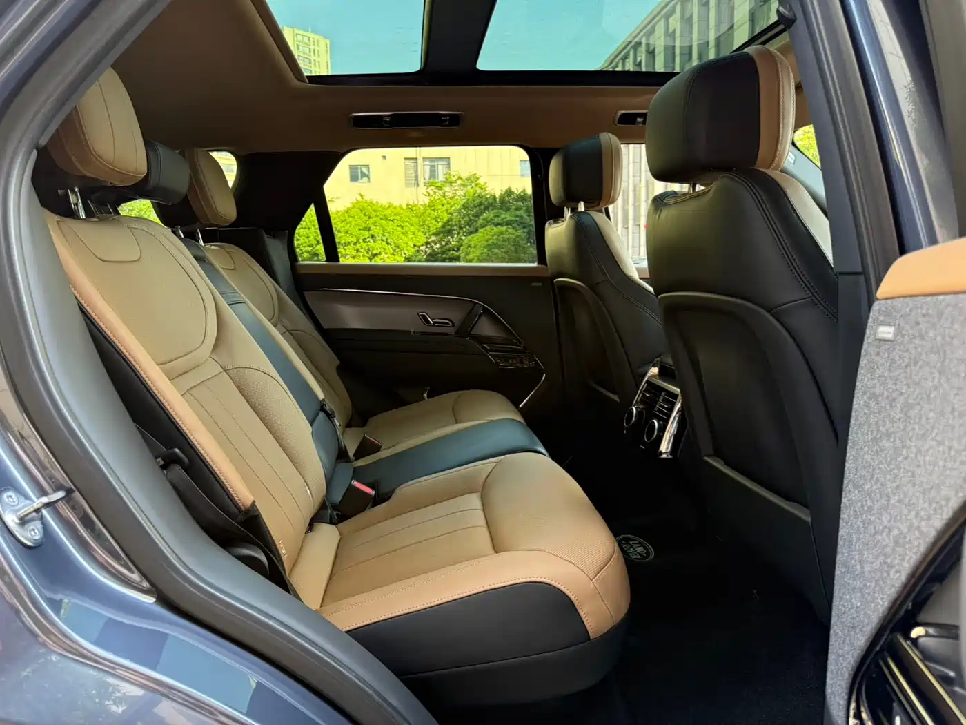 Land Rover Range Rover Sport 2023 400PS Dynamic HSE фото 13
