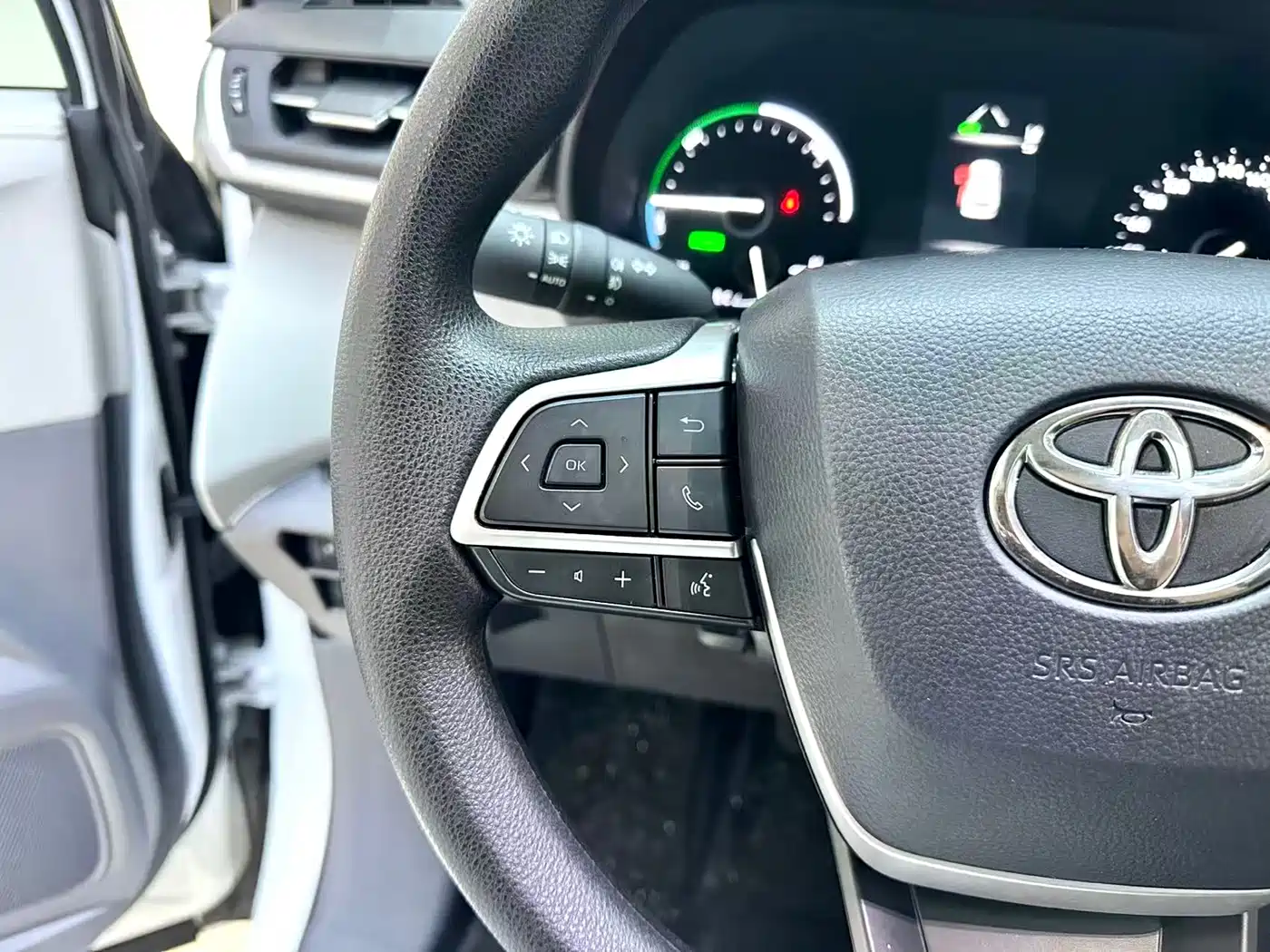 Toyota Sienna 2023 2.5L Hybrid Comfort Edition фото 15
