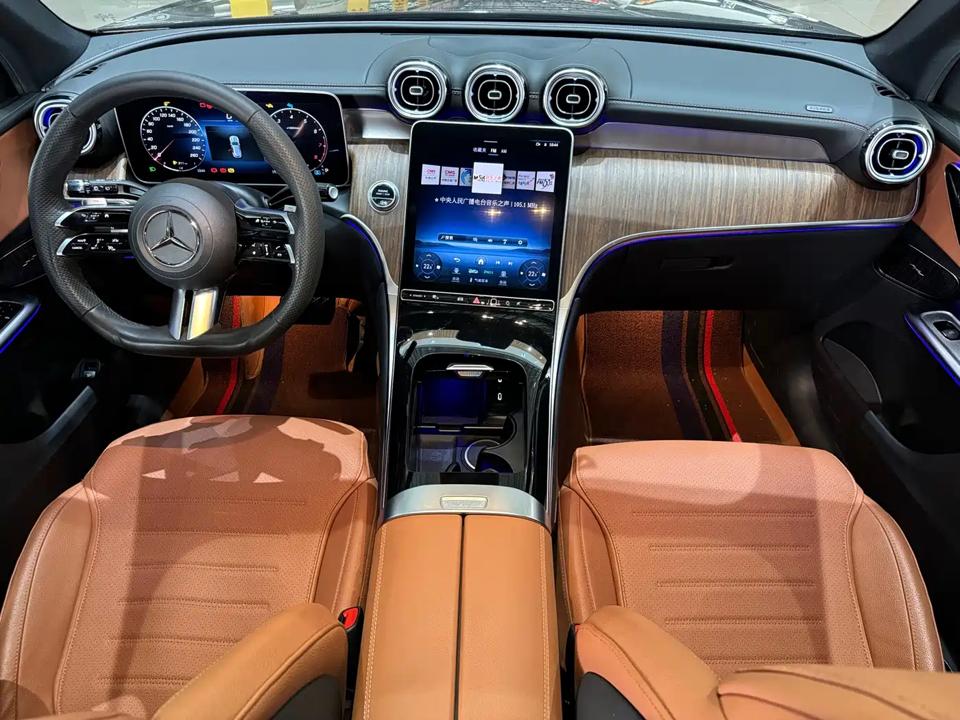 Mercedes-Benz GLC 2023 GLC 300 L 4MATIC Dynamic 7-Seater фото 6