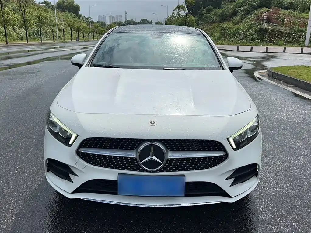 Mercedes-Benz A-Class 2021 A 200 L Sport Sedan Fashion Edition фото 24