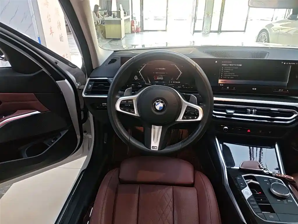 BMW 3 Series 2023 325Li M Sport Package фото 11