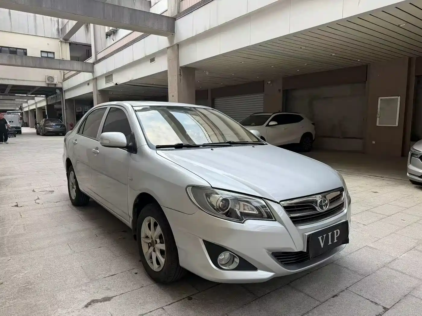 Toyota Corolla 2013 1.6L Automatic Excellence Edition фото 3