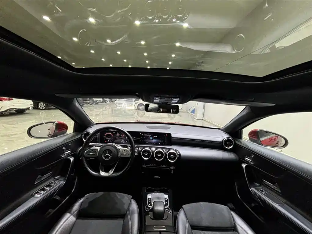 Mercedes-Benz A-Class 2020 A 200 L Sport Sedan фото 6