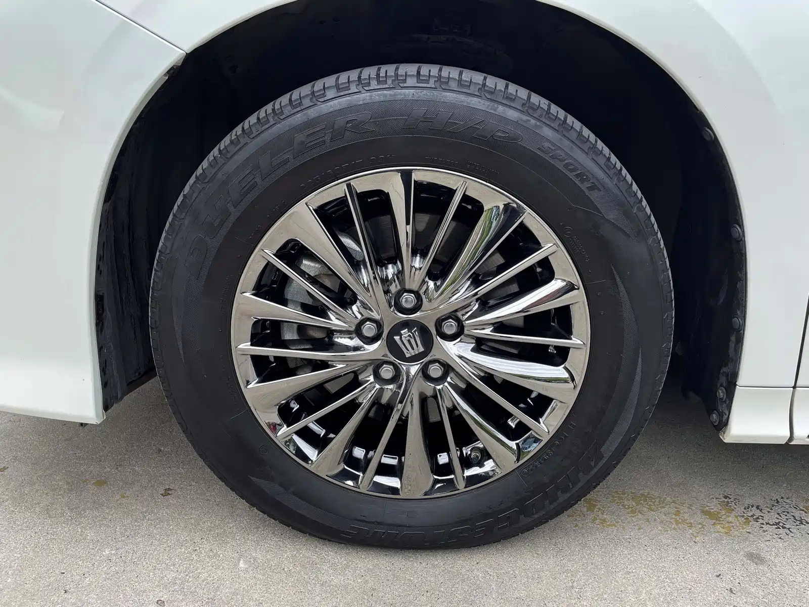 Фото 7 - Toyota Vellfire