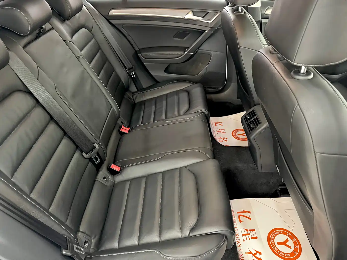 Volkswagen Golf 2016 1.6L Automatic Comfort фото 11
