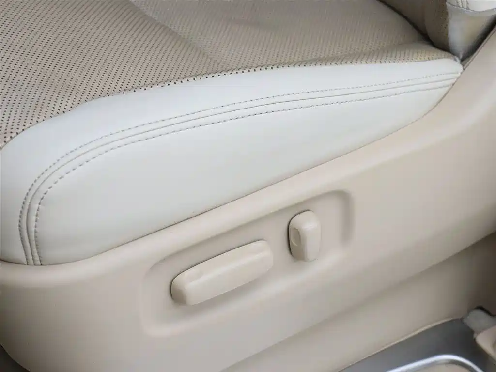Toyota Alphard 2015 3.5L Premium Edition фото 5