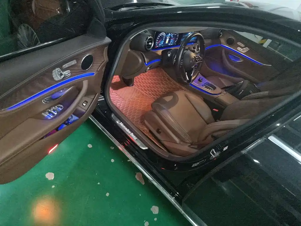 Mercedes-Benz E-Class 2023 E 300 L Fashion фото 14