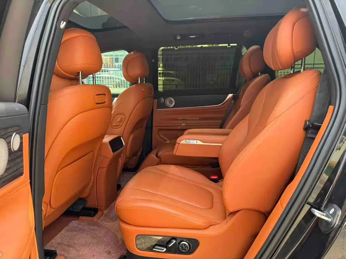 AITO Wenjie AITO M9 2024 2024 Range Extender Max Edition 42kWh 6-seater
