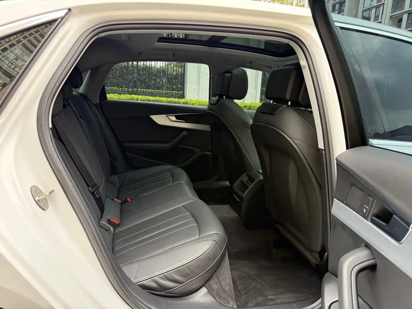 Audi A4L 2020 40 TFSI Fashion Dynamic Edition фото 15