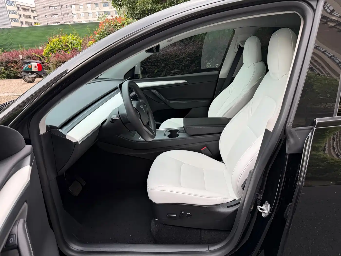 Tesla Model Y 2021 2021 Standard Range Rear-Wheel Drive