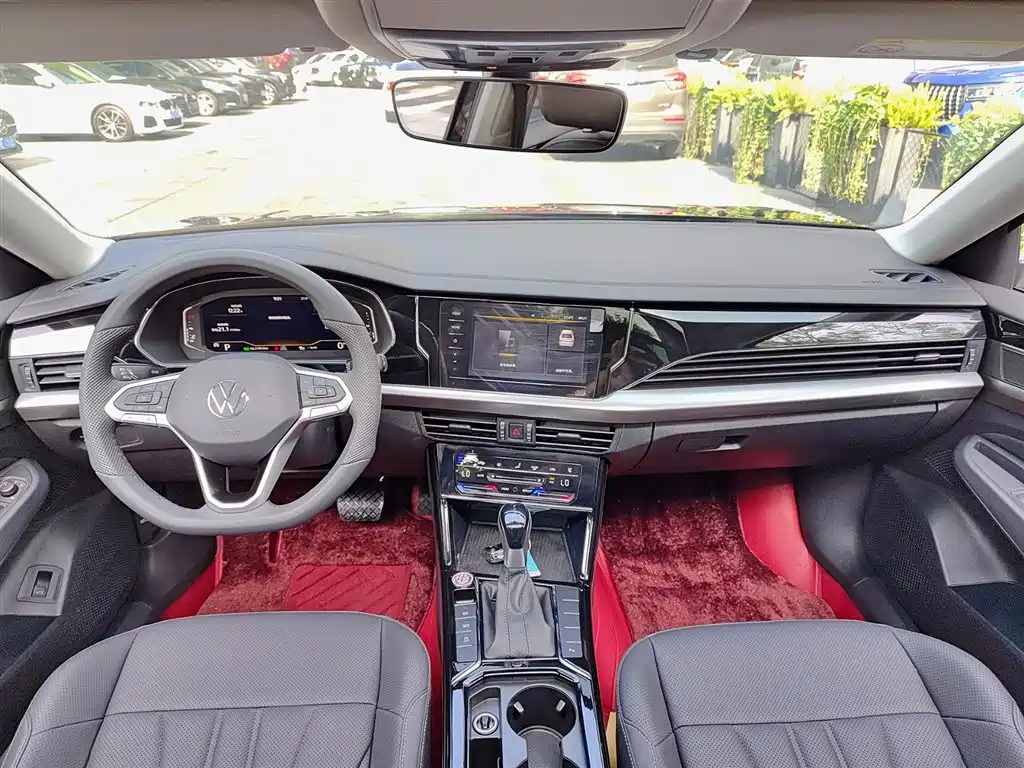 Volkswagen Passat 2025 Outstanding 380TSI Starlight Dragon Soaring Edition фото 10