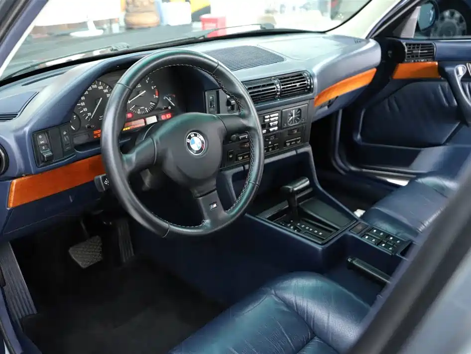 BMW 5 Series (Import) фото 13