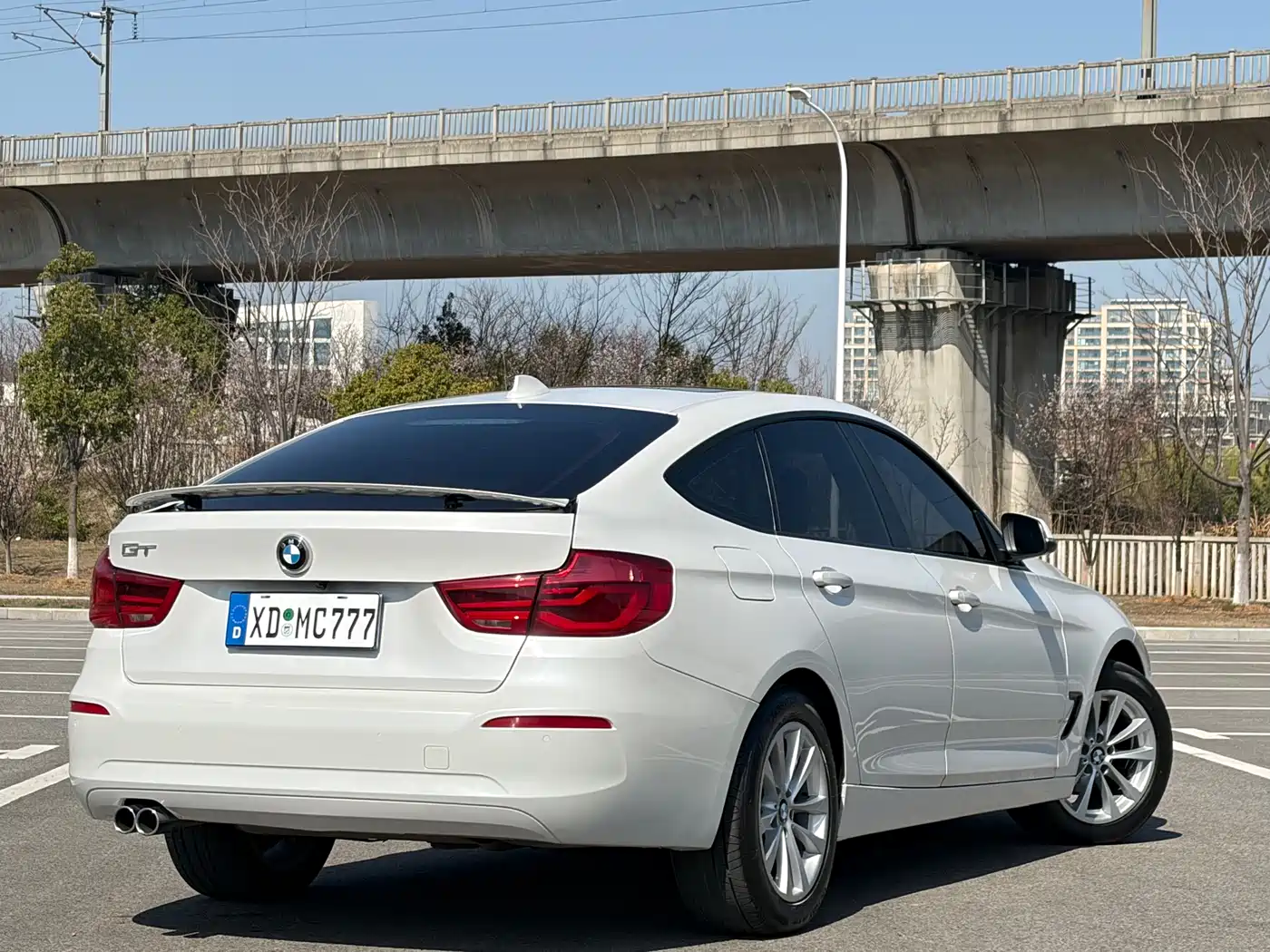 BMW 3 Series GT 2016 320i Fashion Style фото 6