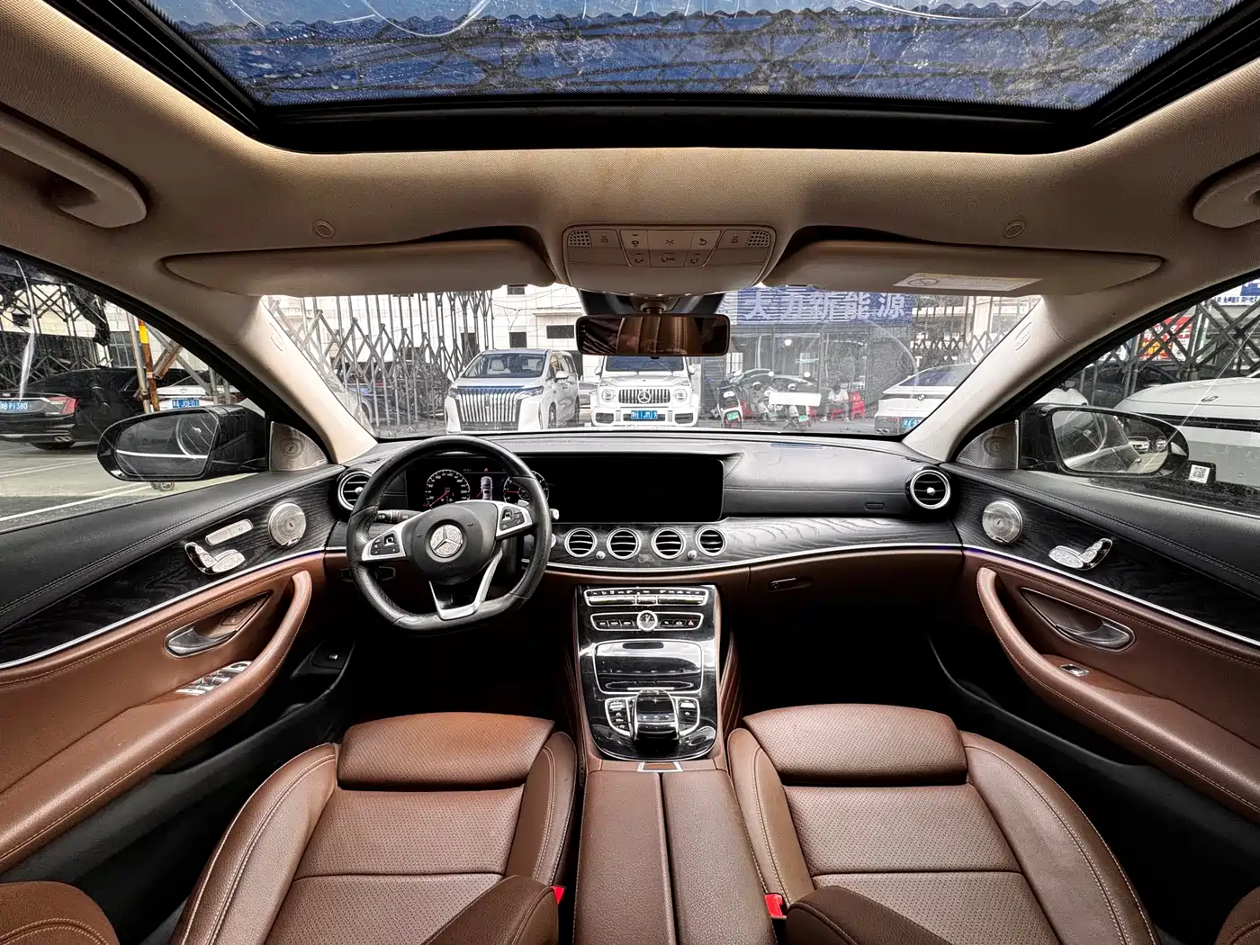 Mercedes-Benz E-Class 2016 E 200 L Sport Type фото 6