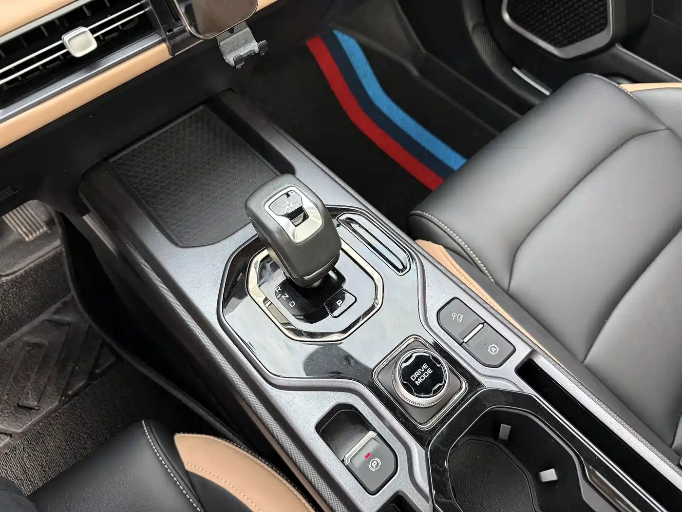 Geely ICON 2023 2023 Model 1.5TD Chocolate Deluxe Edition