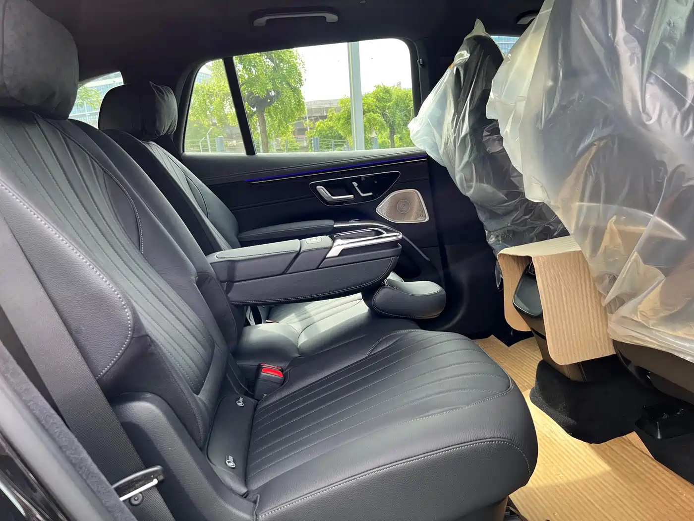 Mercedes-Benz EQS SUV 2026 2025 Model 500 4MATIC
