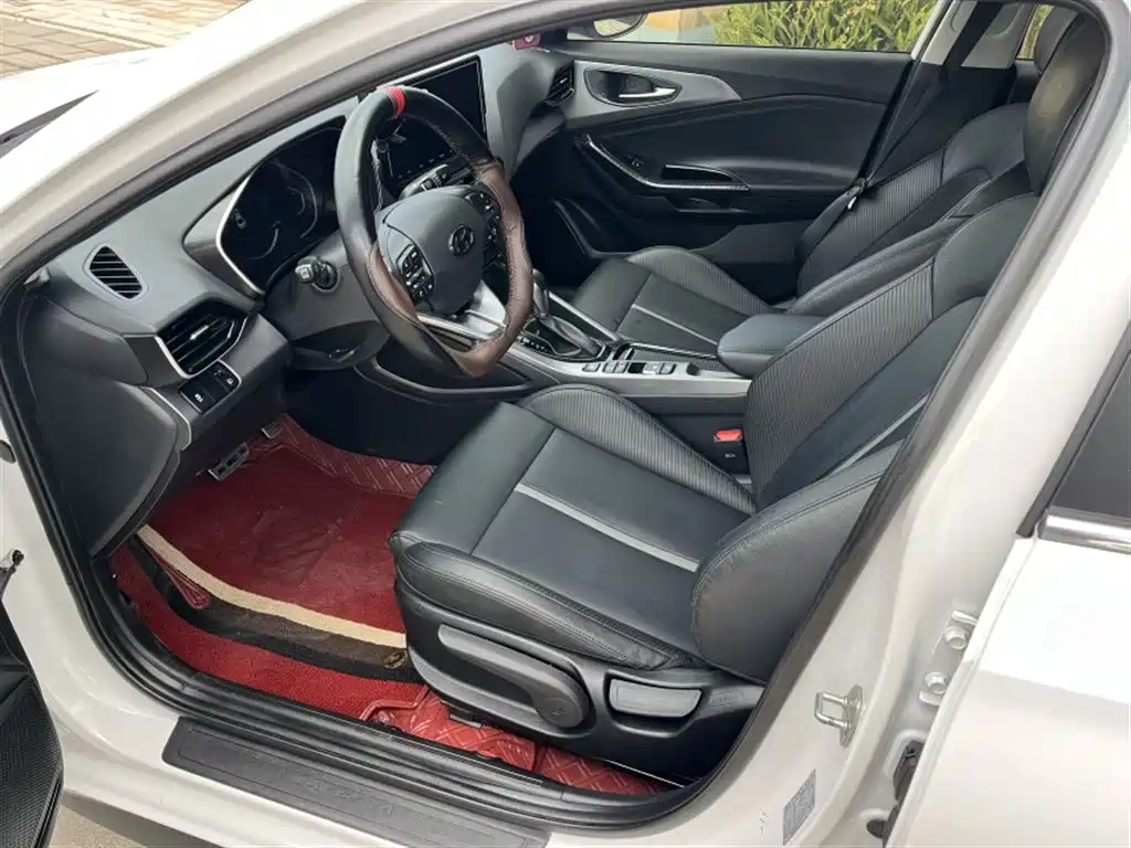 Hyundai Fista 2019 280TGDi Sport Edition China VI фото 9