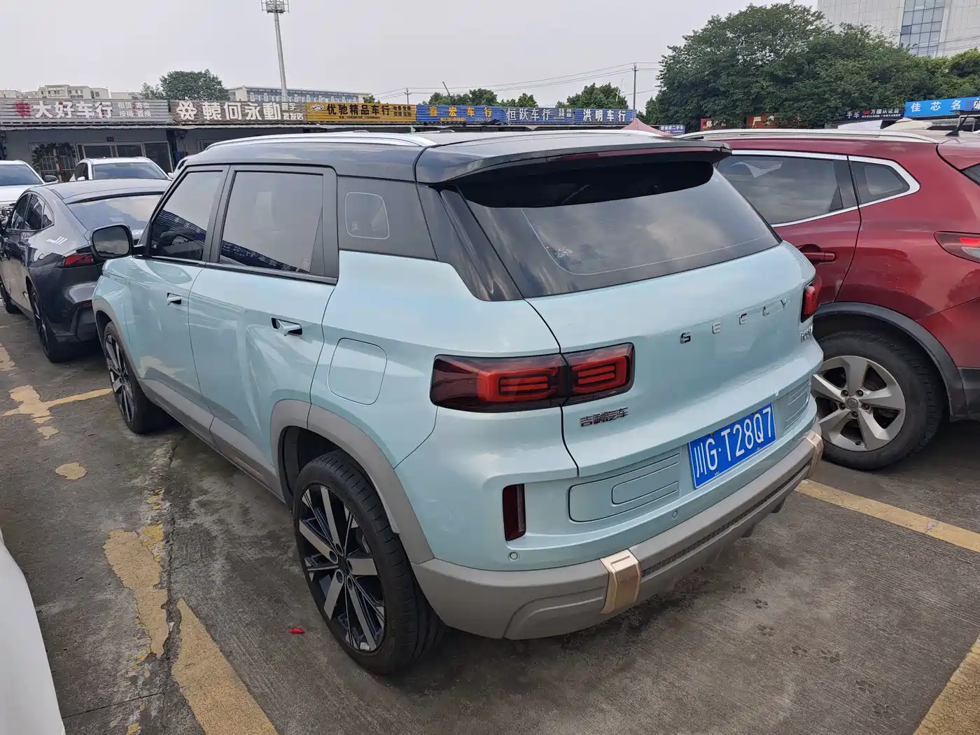 Фото 14 - Geely ICON