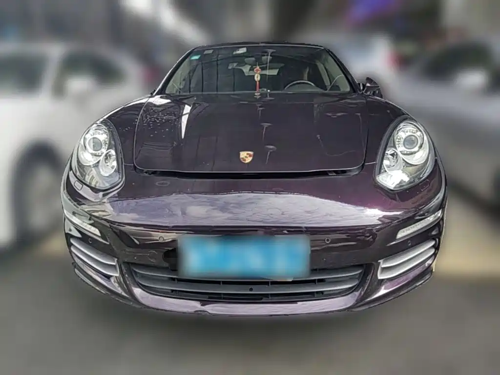 Фото 5 - Porsche Panamera