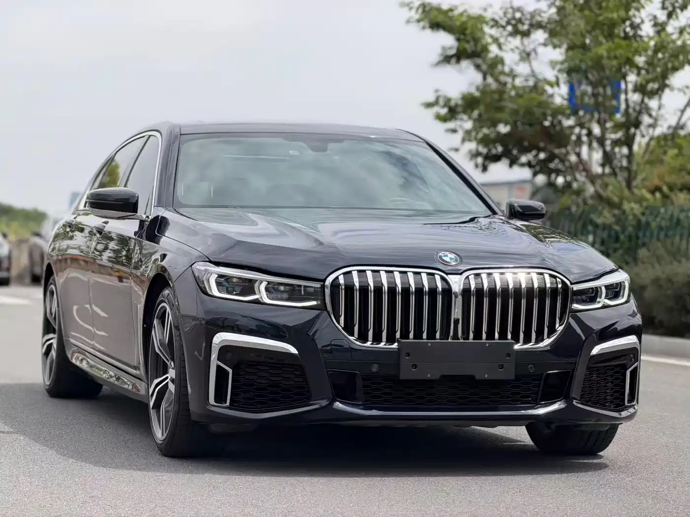 BMW 7 Series 2018 740Li Leading Type M Sport Package фото 3
