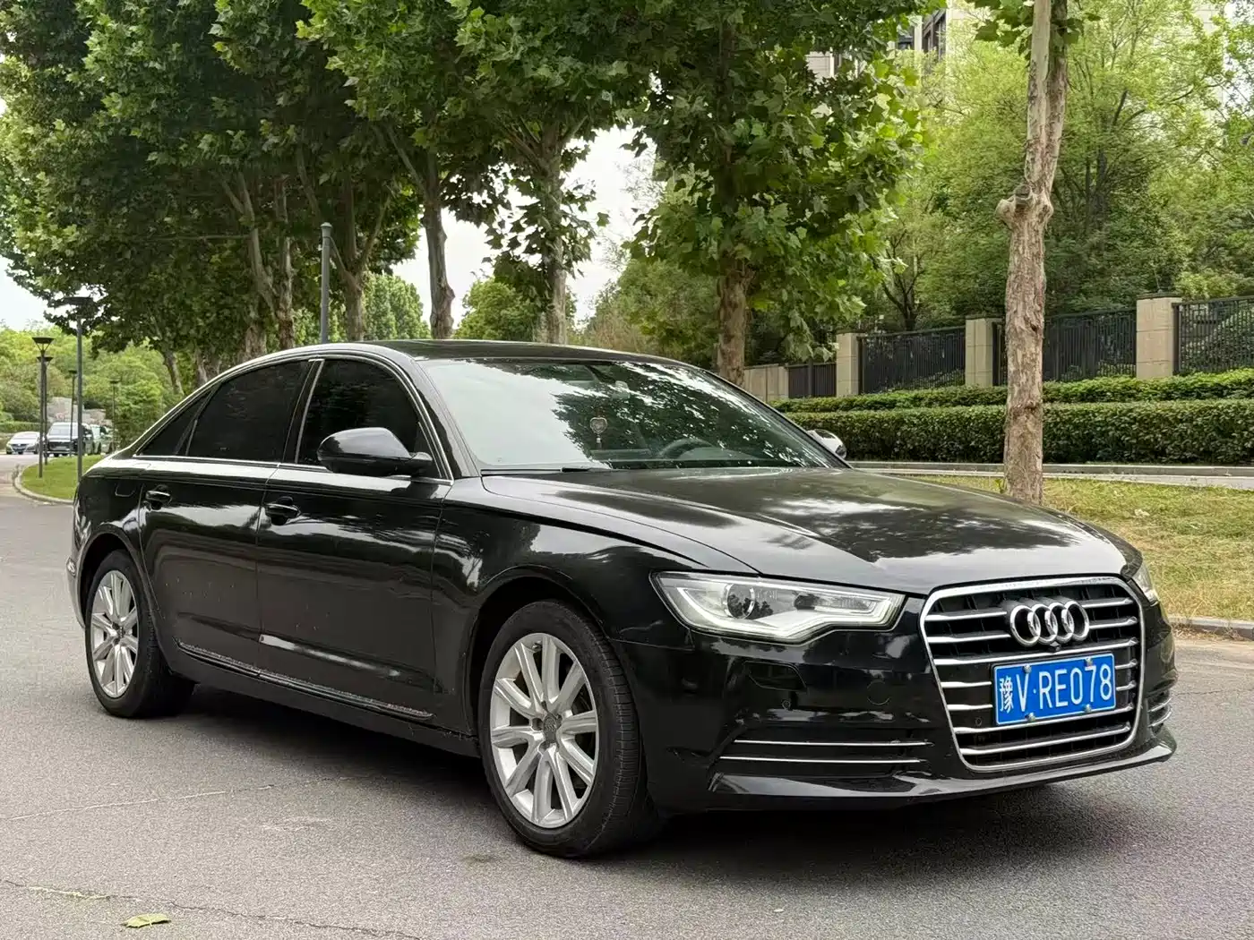 Audi A6L 2012 30 FSI Technology Model фото 3