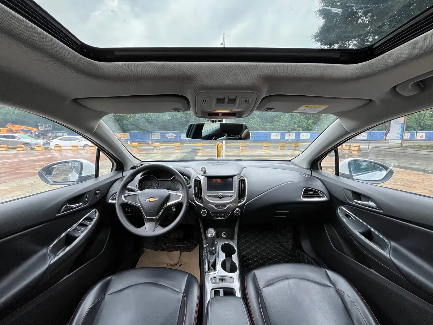Chevrolet Cruze 2017 1.5L Automatic Pioneer Sunroof фото 13