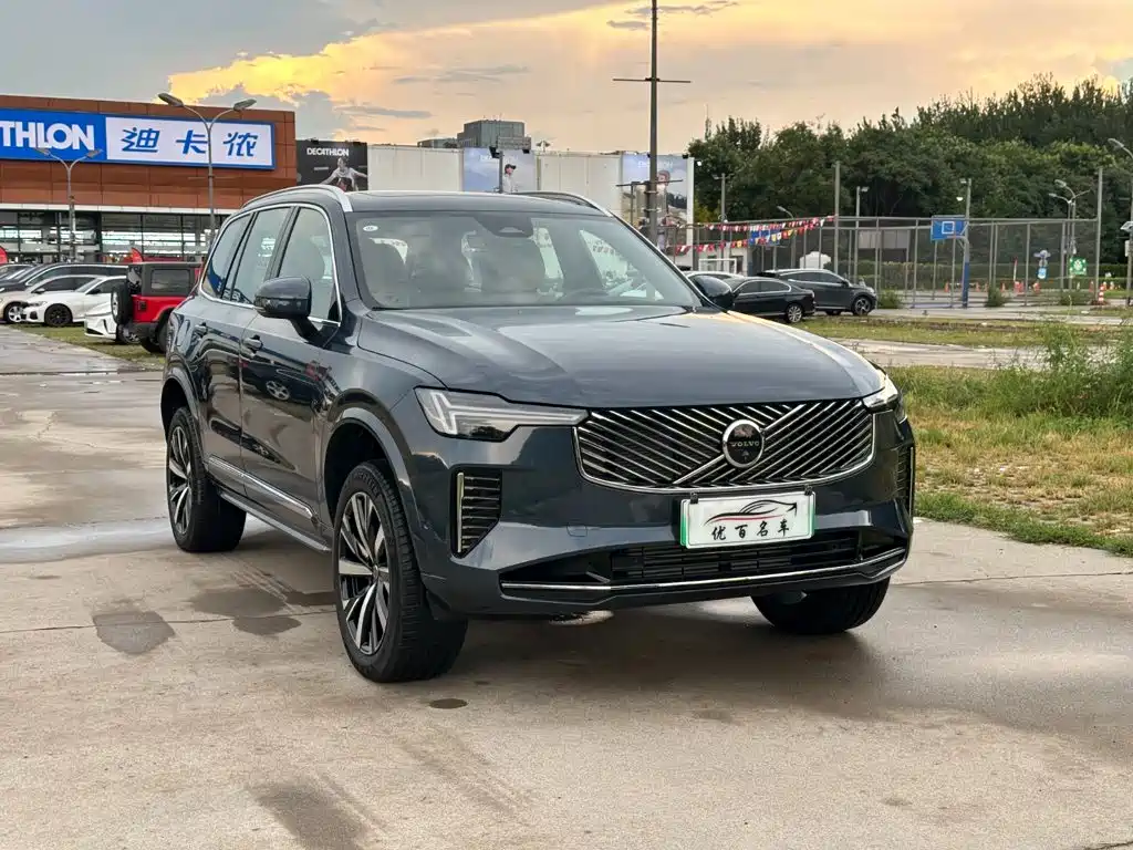 Volvo XC90 Plug-in Hybrid 2026 2025 Facelift T8 Smart Premium Luxury 7-seater