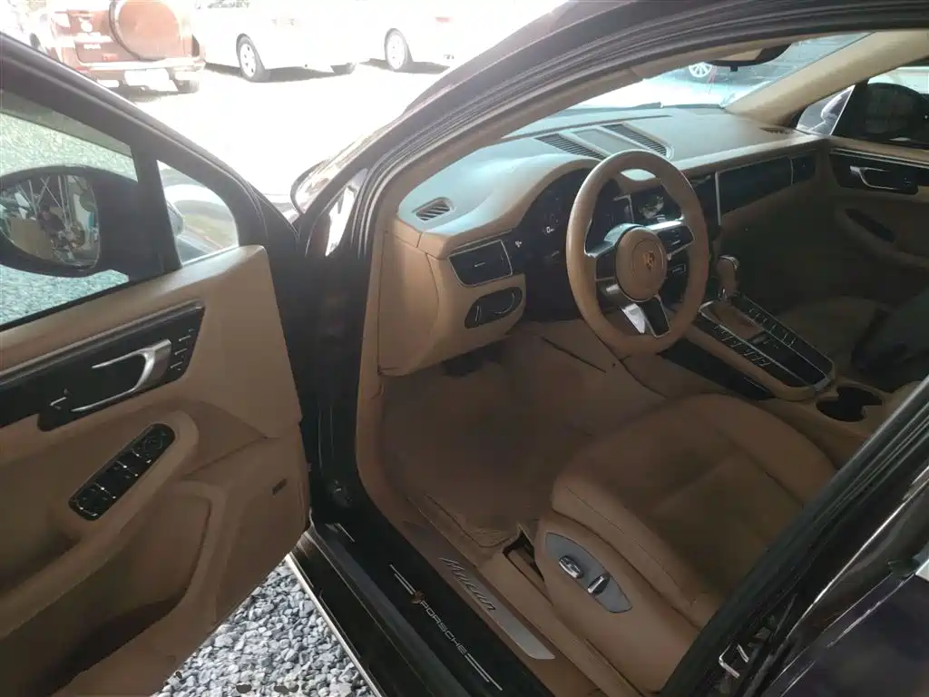 Porsche Macan 2014 Macan 2.0T фото 9