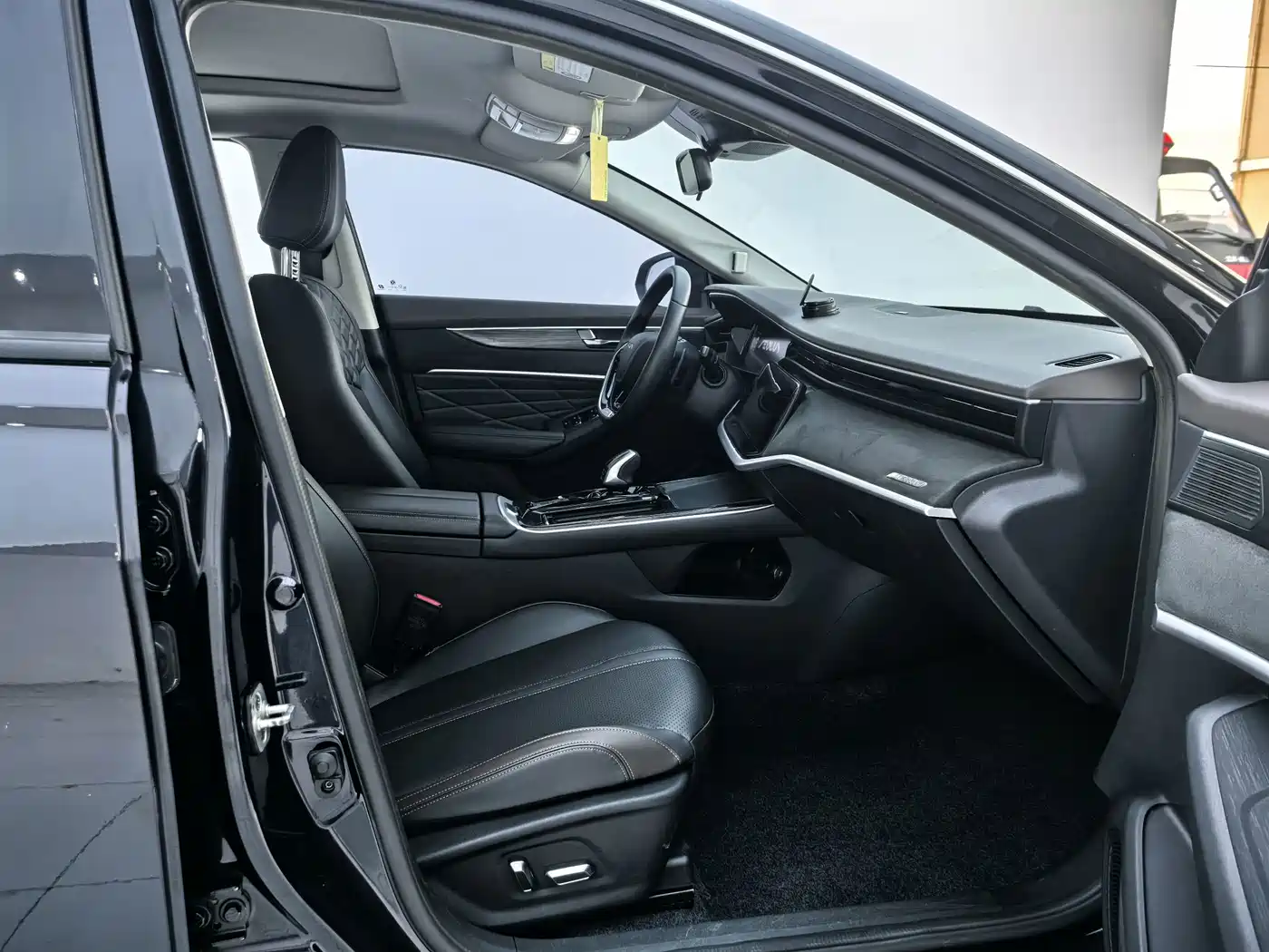 Dongfeng Aeolus Yixuan MAX 2022 2022 1.5T Ultra Cool Dad Edition