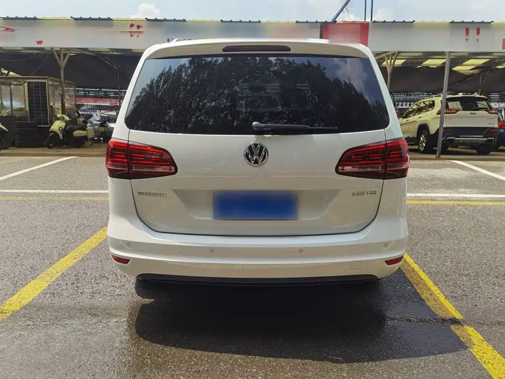 Volkswagen Sharan 2018 2018 380TSI Comfort 6-Seater
