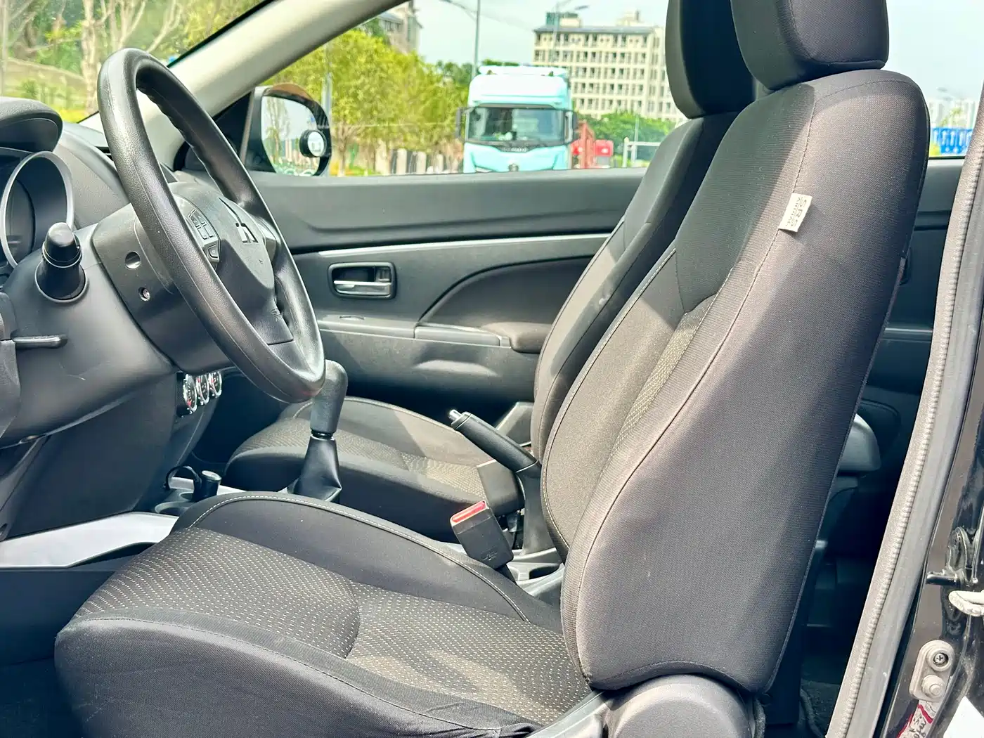 Mitsubishi ASX 2013 2.0L Manual 2WD Comfort фото 22