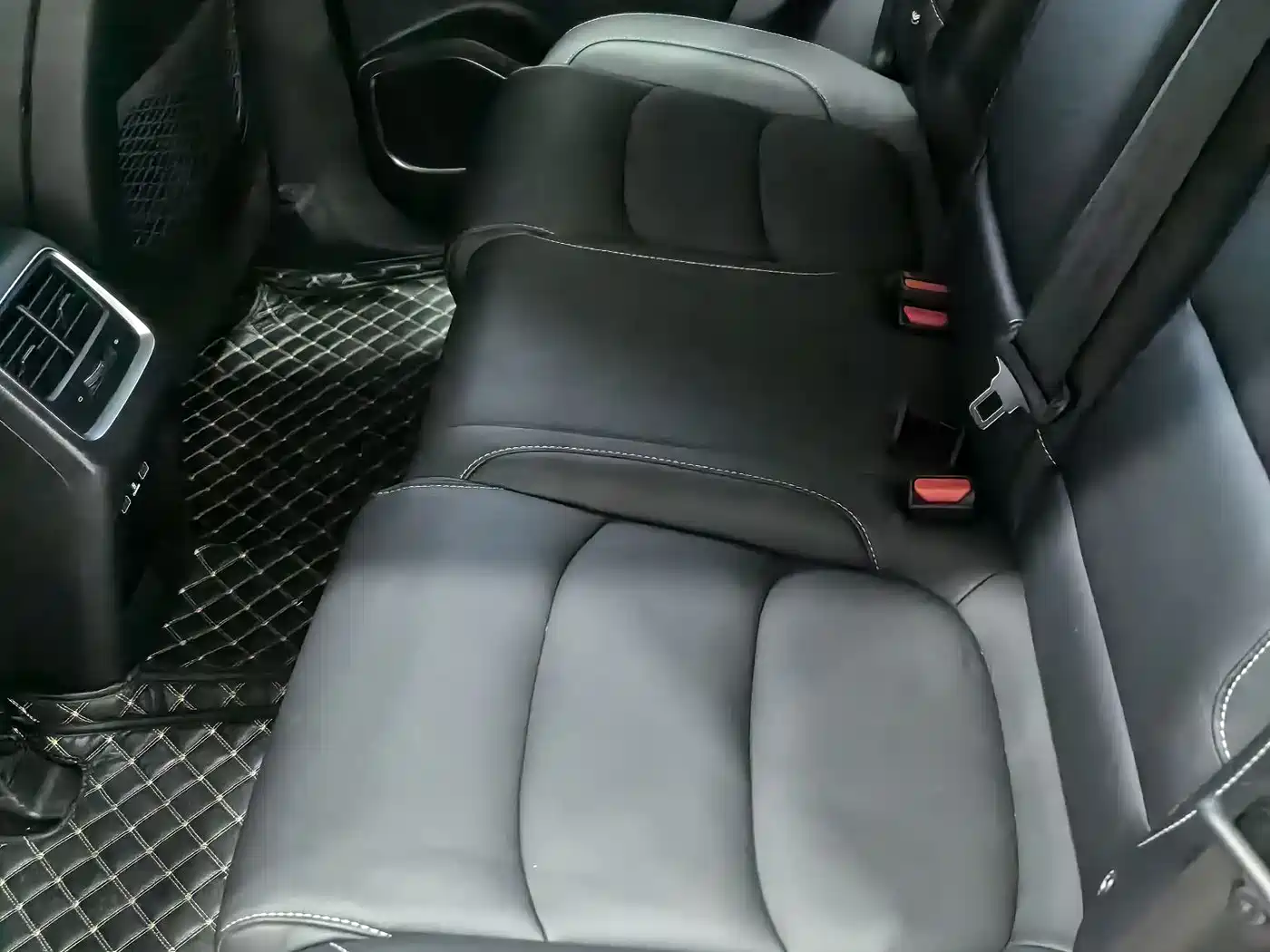 GEELY AUTOMOBILE BOYUE