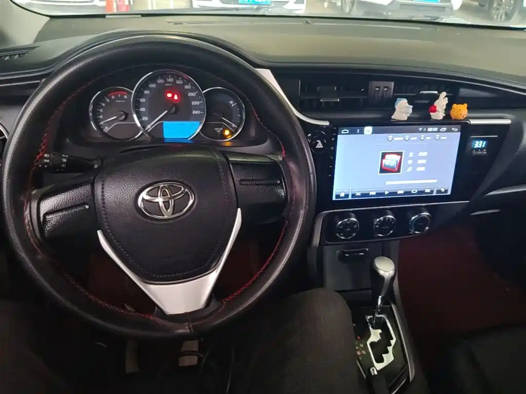 Toyota Corolla 2017 Facelift 1.2T S-CVT GL фото 10
