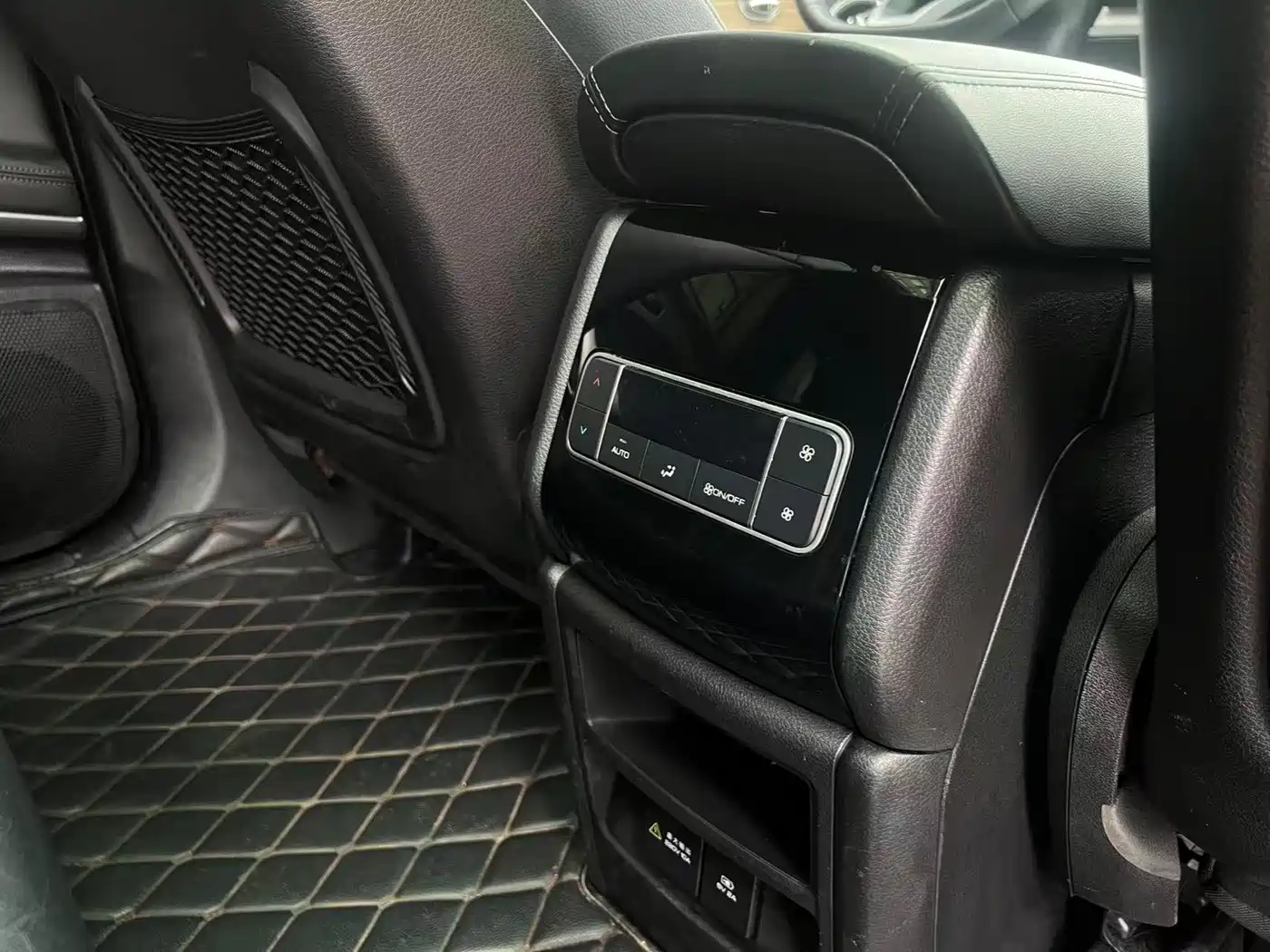 Denza X 2020 Model PHEV Flagship Edition фото 21