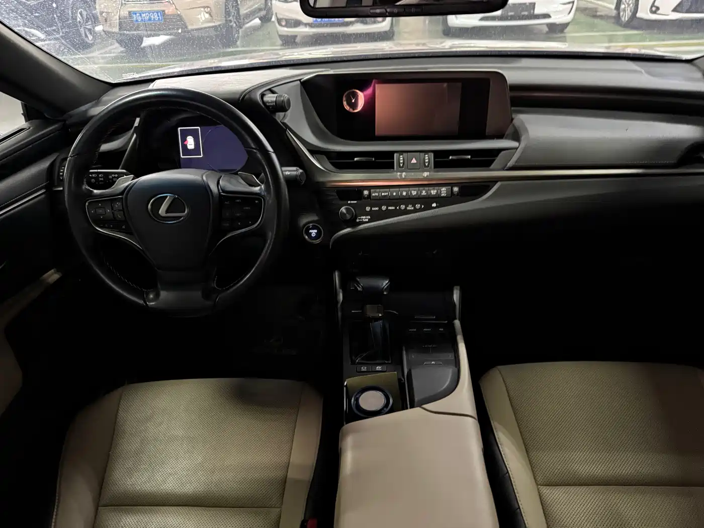 Lexus ES 2018 300h Excellence Edition China V фото 9