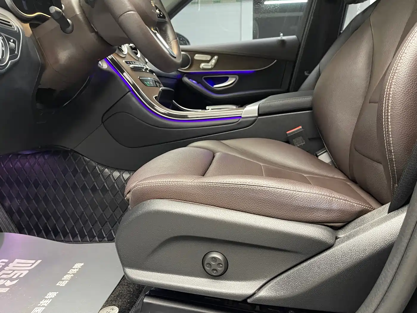 Mercedes-Benz GLC 2022 Facelift II GLC 260 L 4MATIC Luxury фото 24