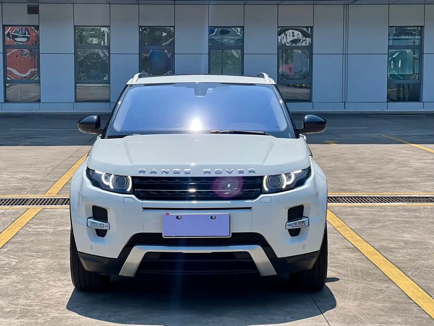 Land Rover Range Rover Evoque 2015 2.0T 5-Door Dynamic Edition фото 2