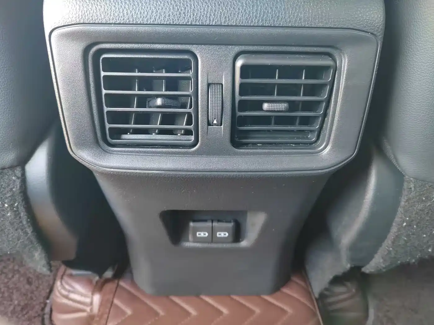Toyota RAV4 Rongfang 2022 2.0L CVT 2WD Trend Plus Edition фото 20
